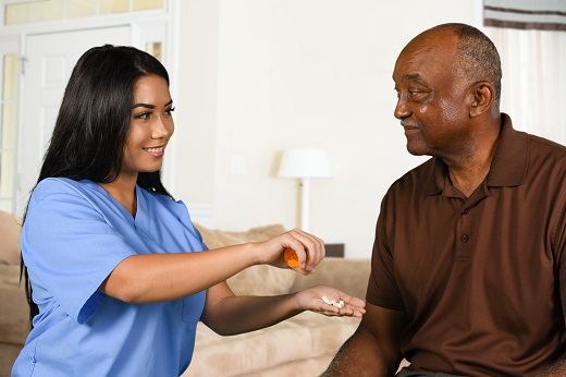 help-seniors-in-administering-medications